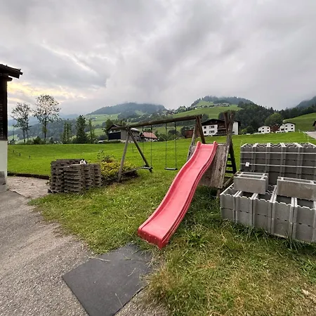 Freundliche 2-zimmer-erdgeschosswohnung Mit Garten In Seeberg *