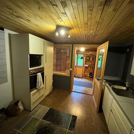 Freundliche 2-zimmer-erdgeschosswohnung Mit Garten In Seeberg * Sonntag